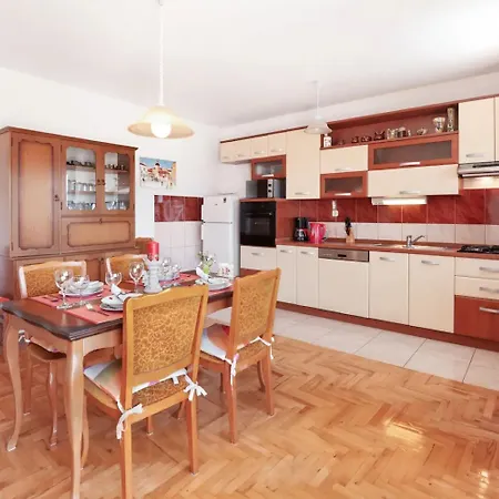 Tomi - With Large Terrace *