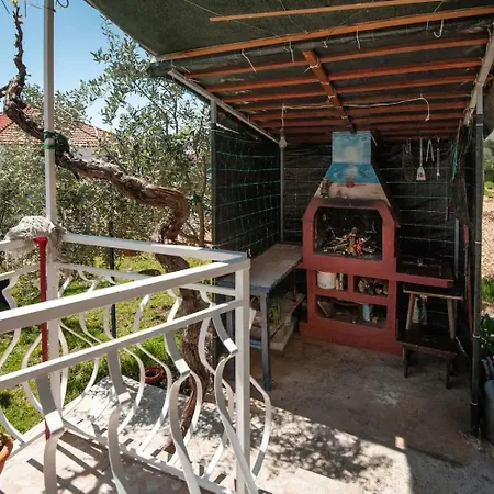 Tomi - With Large Terrace Trogir